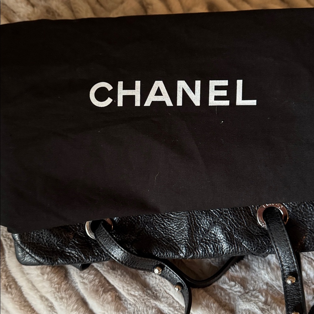 Chanel tote, black. - Picture 12 of 14
